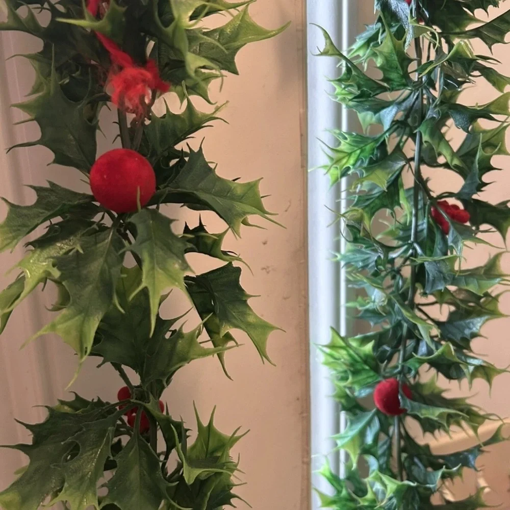 Vtg 1960s Holly & Red Berry Plastic Christmas Garland over 18 Feet!!